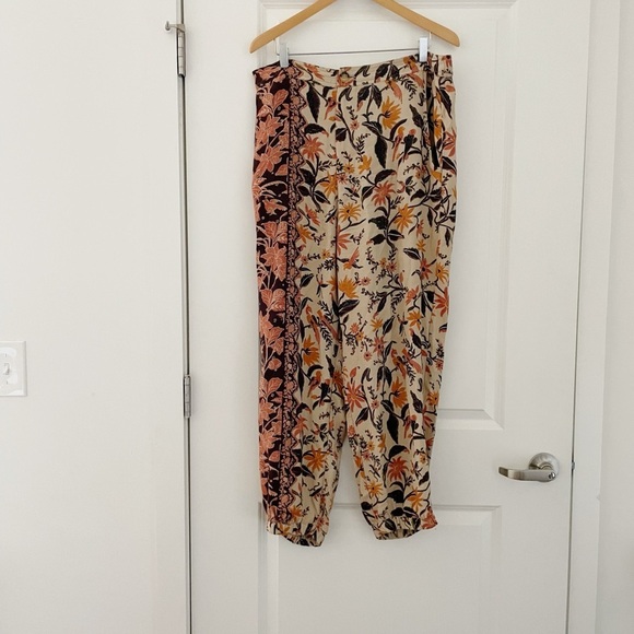 Anthropologie Smocked Balloon Leg Neutral Floral Mixed Print Pants - Picture 5 of 9